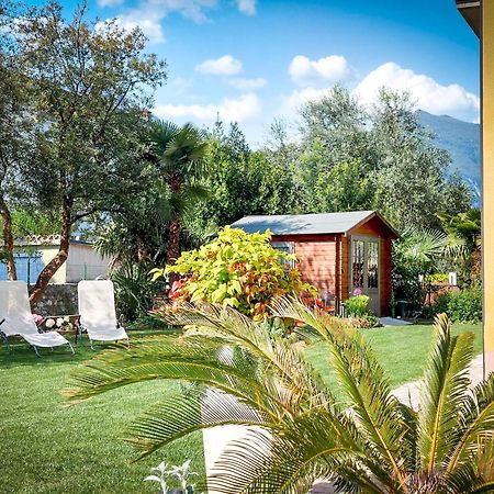 Villa Citrus Riva del Garda Exterior photo